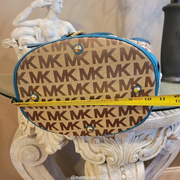 Michael Kors Kingsbury Bucket Bag  Jaqured Logo MK Tote NWOT Designer #712 - Picture 8 of 17
